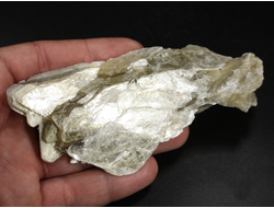 Мусковит, необработанный "дикий" образец, Бразилия (115*47*25 мм, 119 г) №36392