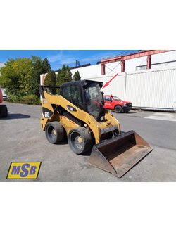 Стекло лобовое на мини-погрузчик Caterpillar 262с