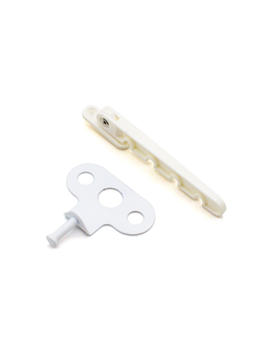 030-Гребенка пласт.с мет.держат 4-х позиц, белая Артикул: 00000362