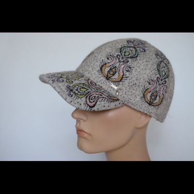 Зимняя бейсболка со стразами Vizio Италия 1037 VE