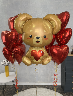 Мишка с сердцами