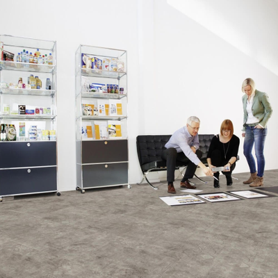 Биополы Wineo 1500 Fusion Combinations Ornaments.Bright.Dark PL156C в интерьере офиса