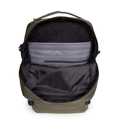 Основное отделение рюкзака Eastpak Tecum M CNNCT Khaki