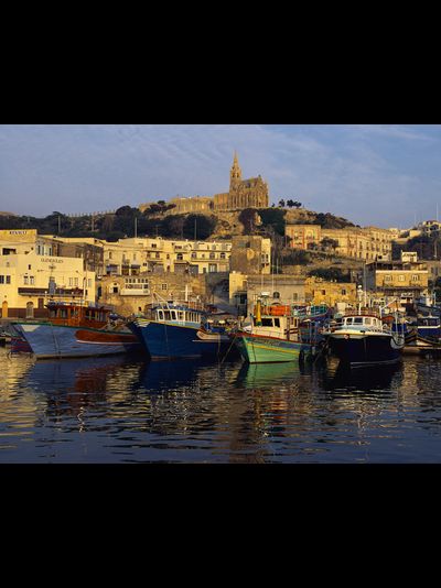 Купить греющую картину с фото старый порт