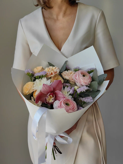 Букет цветов на 8 марта № 751