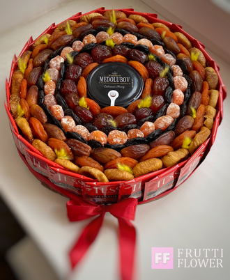 "Торт" из сухофруктов № 1