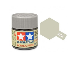Tamiya: Краска акриловая X-32 "Titanium Silver"