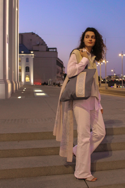 Эко-шоппер с принтом "Нежность" из серой саржи