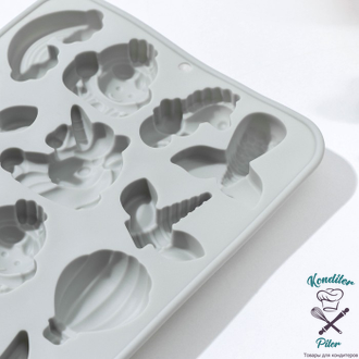 Форма для льда и кондитерских украшений «Волшебство», 14 ячеек, 23×16,5×2 см, цвет МИКС