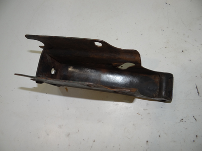 Крепление водительского сиденья Иж 49