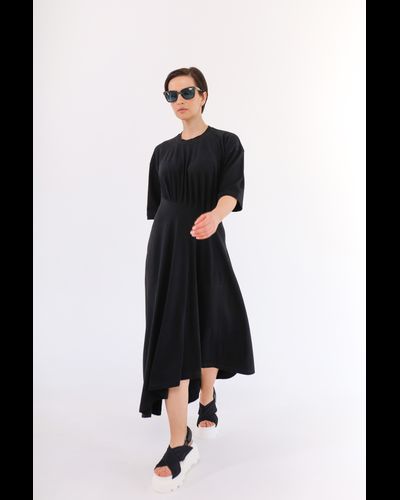 Платье-футболка с асимметричным подолом  (черный)