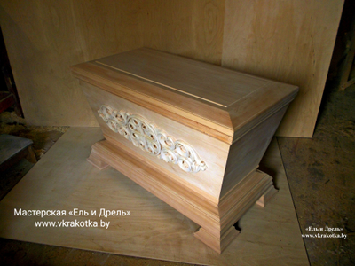 Резьба по дереву, гробницы в храм