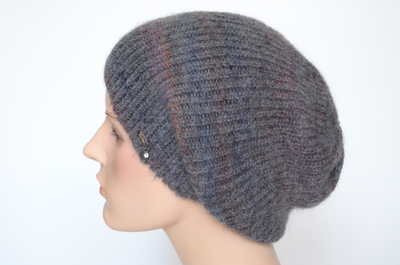 vyazanaya-shapka-udlinennaya-vizio-italiya-5872-sero-bordovaya