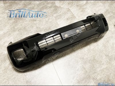 Передний бампер Toyota Land Cruiser 200 черный 12-15 год