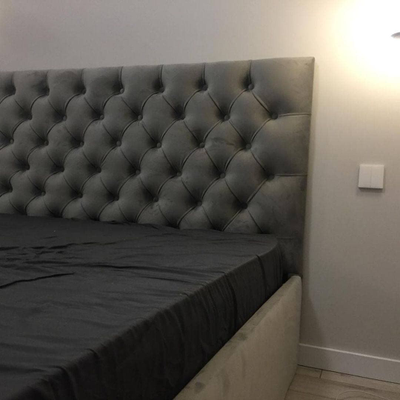 МЯГКАЯ ОДНОСПАЛЬНАЯ, ДВУСПАЛЬНАЯ КРОВАТЬ PАСКОНА, ФАНЕРНАЯ С КАРЕТНОЙ СТЯЖКОЙ, ПУГОВИЦАМИ, С ПОДЪЕМНЫМ МЕХАНИЗМОМ И БЕЛЬЕВЫМ ЯЩИКОМ