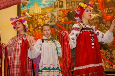 Образцовый детский фольклорный ансамбль «Веретенце», Курский костюм