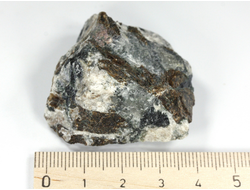 Лампрофиллит, Кольский п-ов, Хибины (46*41*20 мм, 45 г) №26790