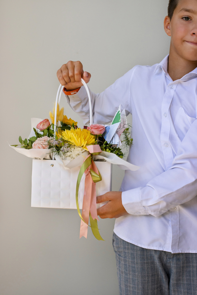 Цветочная композиция учителю / воспитателю № 857