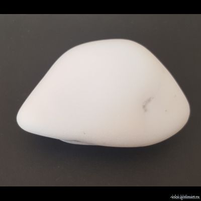 Кахолонг (разн. опала)— галтовка. Казахстан. 78*53*29 мм