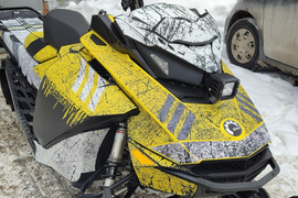 Поклейка снегохода