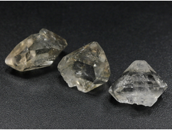 Кварц "Хёркимерский алмаз", сросток кристаллов в ассортименте, США (14-18 мм, 1,6-1,8 г) №28127
