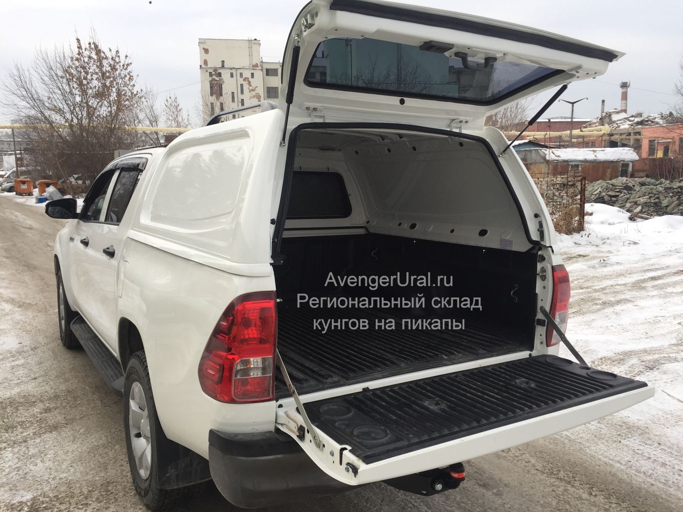 Стальной коммерческий кунг Sammitr S Plus V2 на Toyota Hilux Revo 2015-2016-2017-2018-