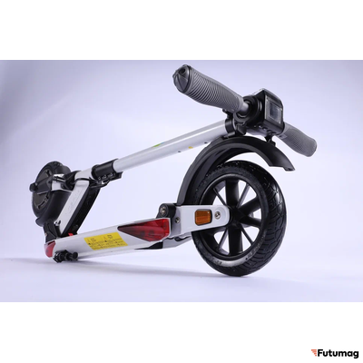 Электросамокат E-TWOW Booster SE белый