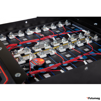 Аккумуляторная батарея LiFePo4 60V50Ah(60A) c дисплеем, BMS смарт