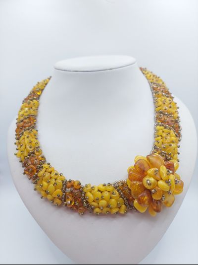 Колье из Чешского бисера и натурального янтаря 00956.2