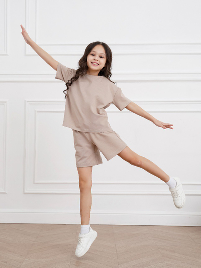 Костюм с шортами