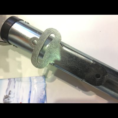 Держатель спиннинга на транцевые колеса оцинковка