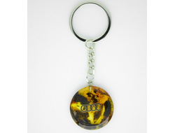 Брелок из натурального янтаря "Audi"