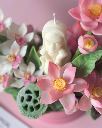 ЦВЕТУЩИЙ ЛОТОС