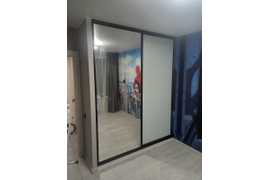 Шкаф купе зеркальный