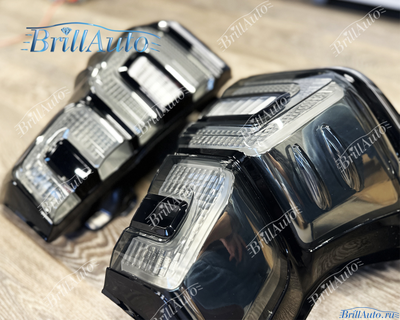 Стопы Toyota Land Cruiser Prado 150 2009-2017 стиль 2018+ с анимацией (дымчатые)