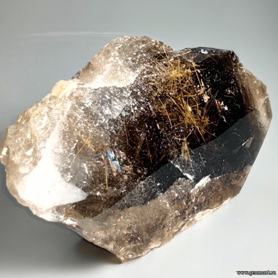 Рутил  в дымчатом кварце. Россия.   195*110*65мм