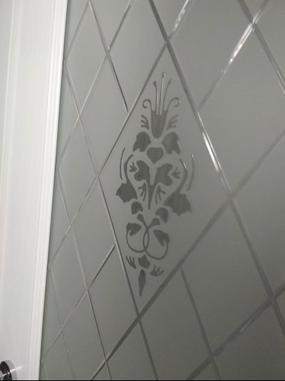 ЛАЙНДОР (УЛЬЯНОВСК)/ МОДЕЛЬ КАЛИНА-К/ НАТУРАЛЬНЫЙ ШПОН ЯСЕНЯ/ ПОЛОТНО ОСТЕКЛЕННОЕ/ ТОН 70 (ТЕКСТУРНАЯ БЕЛАЯ ЭМАЛЬ )