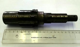 Вал привода редуктора водяного насоса КО-829А.42.01.105 (d-25мм, L=185 мм)