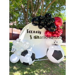 Фотозона из шаров на день рождения мальчику футбол