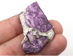 Пурпурит, коллекционный образец, Намибия (45*25*18 мм, 23 г) №38185