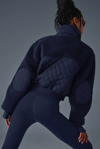 Alo Yoga Sherpa Edge Bomber - Бомбер (размер М)