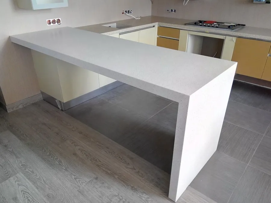 Барная стойка из акрила в Брянске на заказ