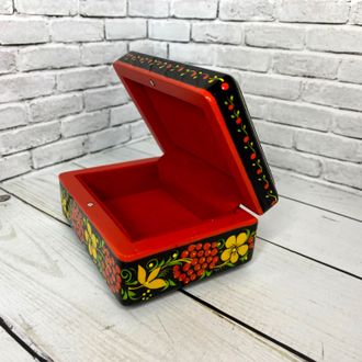 Шкатулка для украшений Птица с рябиной 90*70 мм деревянная с росписью Хохлома