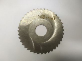 Прорезная фреза. Фреза дисковая прорезная и обрезная. Дисковые прорезные фрезы. Прорезные зубья вв протяжке. Отрезной резец из дисковой фрезы.