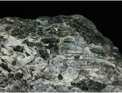 Актинолит в белом тальке, необработанный, дикий образец, Россия, Северный Кавказ, КЧР (145*110*60 мм, 1613 г) №37779