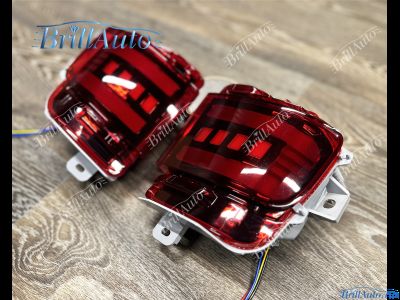 Противотуманки Toyota Land Cruiser 200 бегающие LED красные