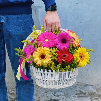 Доставка цветов в Волгограде - FLOWER34.RU - Корзина из 15 гербер