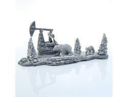 БУРЫЙ МЕДВЕДЬ С МЕДВЕЖОНКОМ НА ФОНЕ КАЧАЛКИ.ОПТ