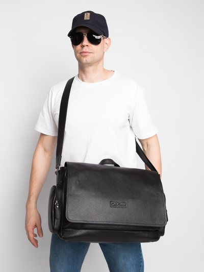 Кожаная мужская сумка Toara black (арт. 5058-61)