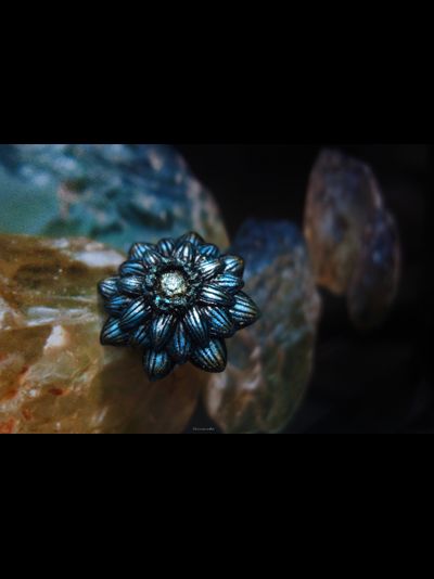 Космическое кольцо-цветок "Свет Полярной звезды"